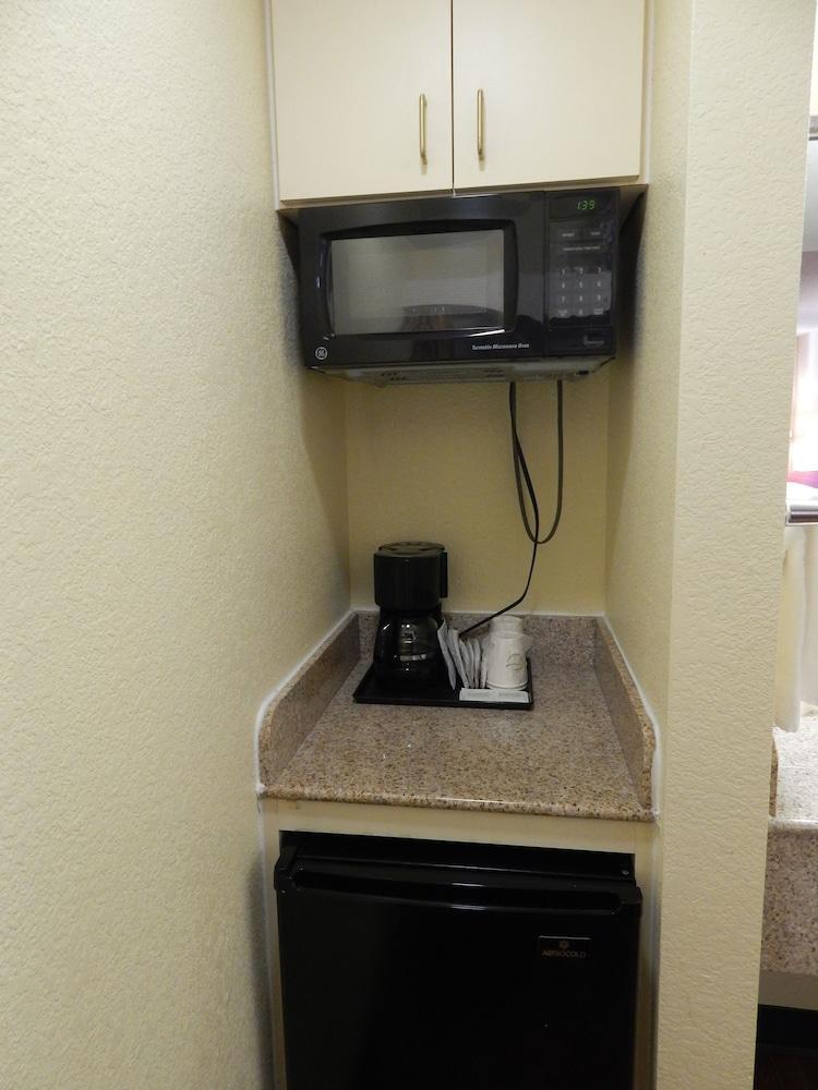 Econo Lodge Naval Station נורפולק מראה חיצוני תמונה