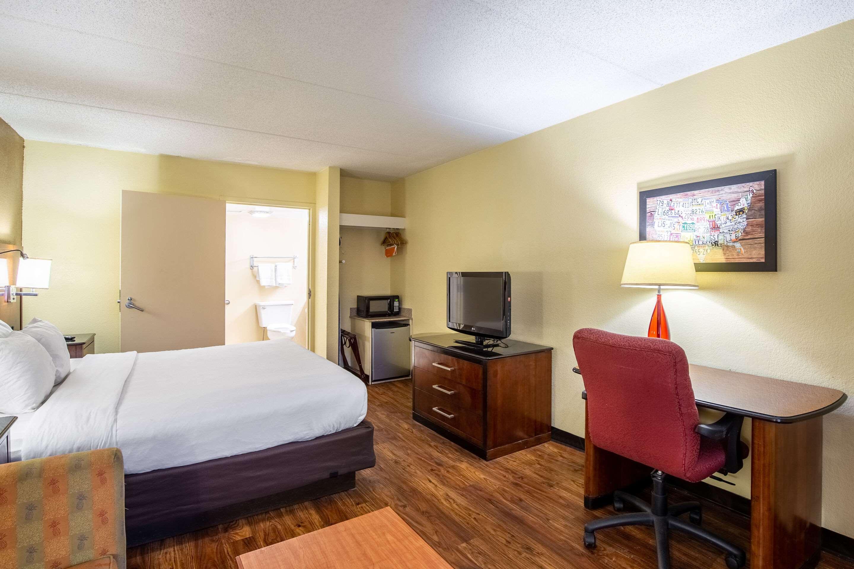 Econo Lodge Naval Station נורפולק מראה חיצוני תמונה
