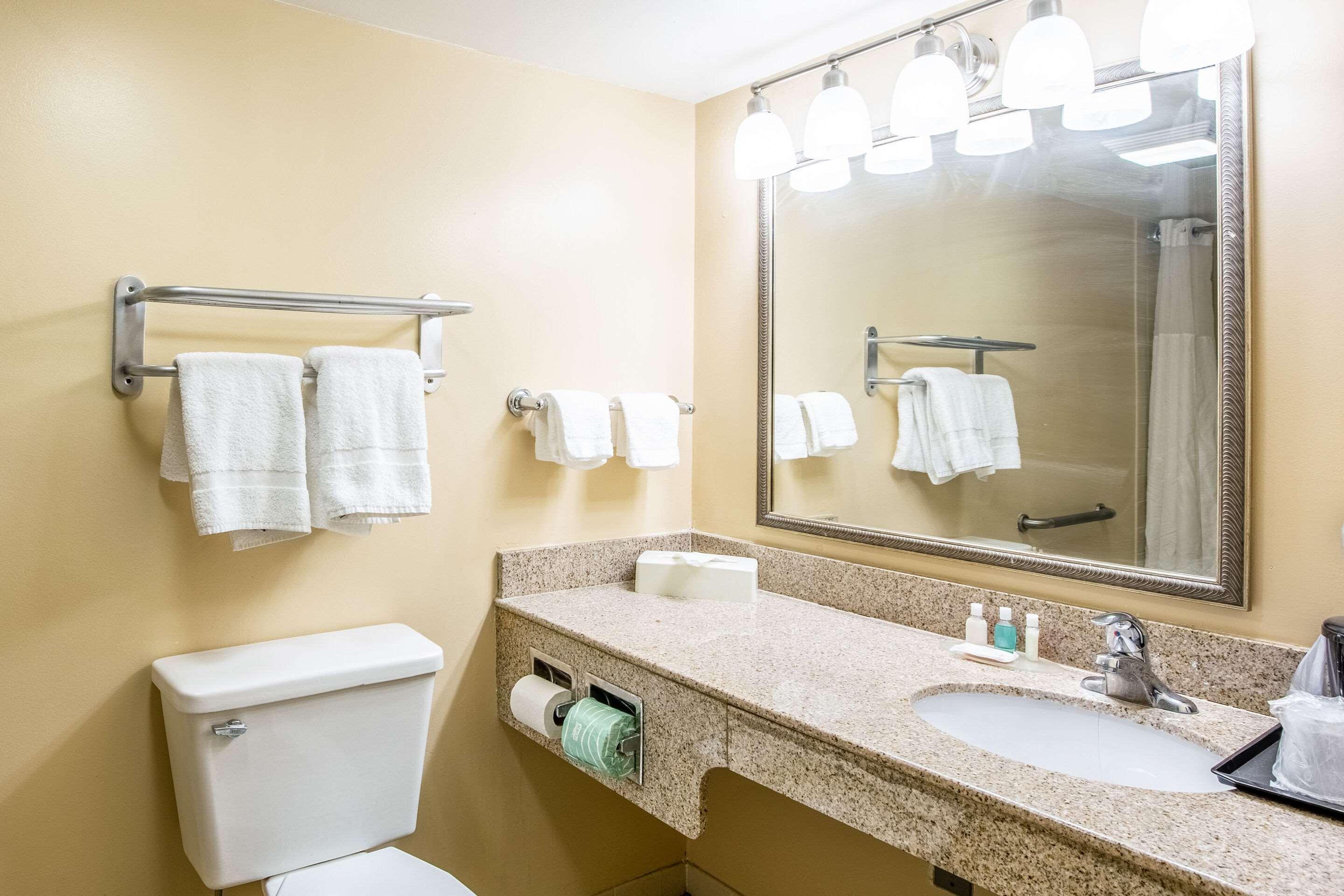 Econo Lodge Naval Station נורפולק מראה חיצוני תמונה